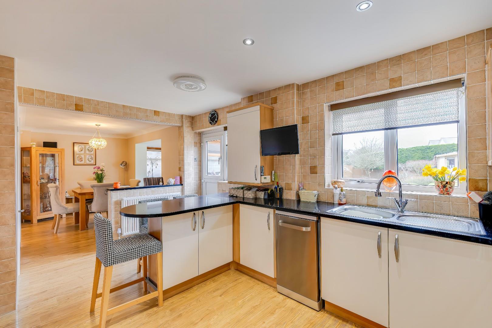 2 Priory Gardens, Barry, CF63 1FH